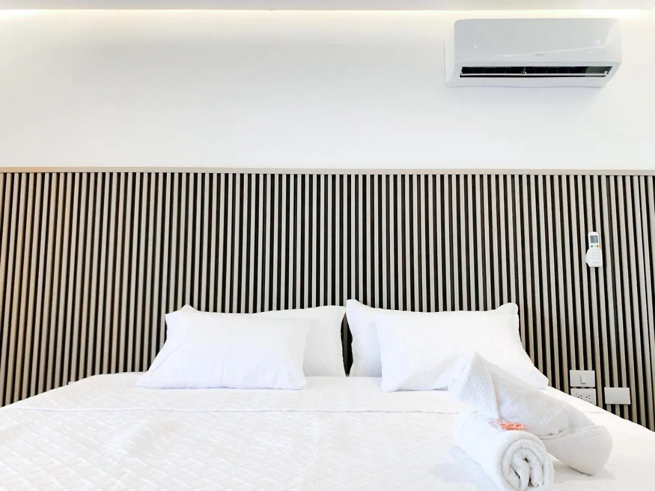 Suite De Lujo, Cerca Mall Del Sol, Parqeo Privado, Sofa Cama Guayaquil
