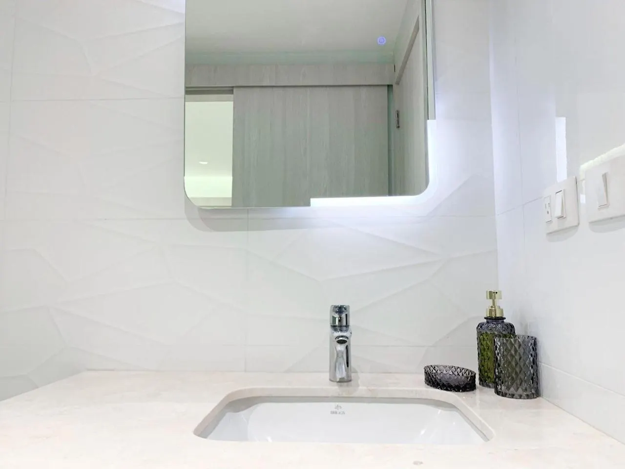 Apartment Suite De Lujo, Cerca Mall Del Sol, Parqeo Privado, Sofa Cama Guayaquil