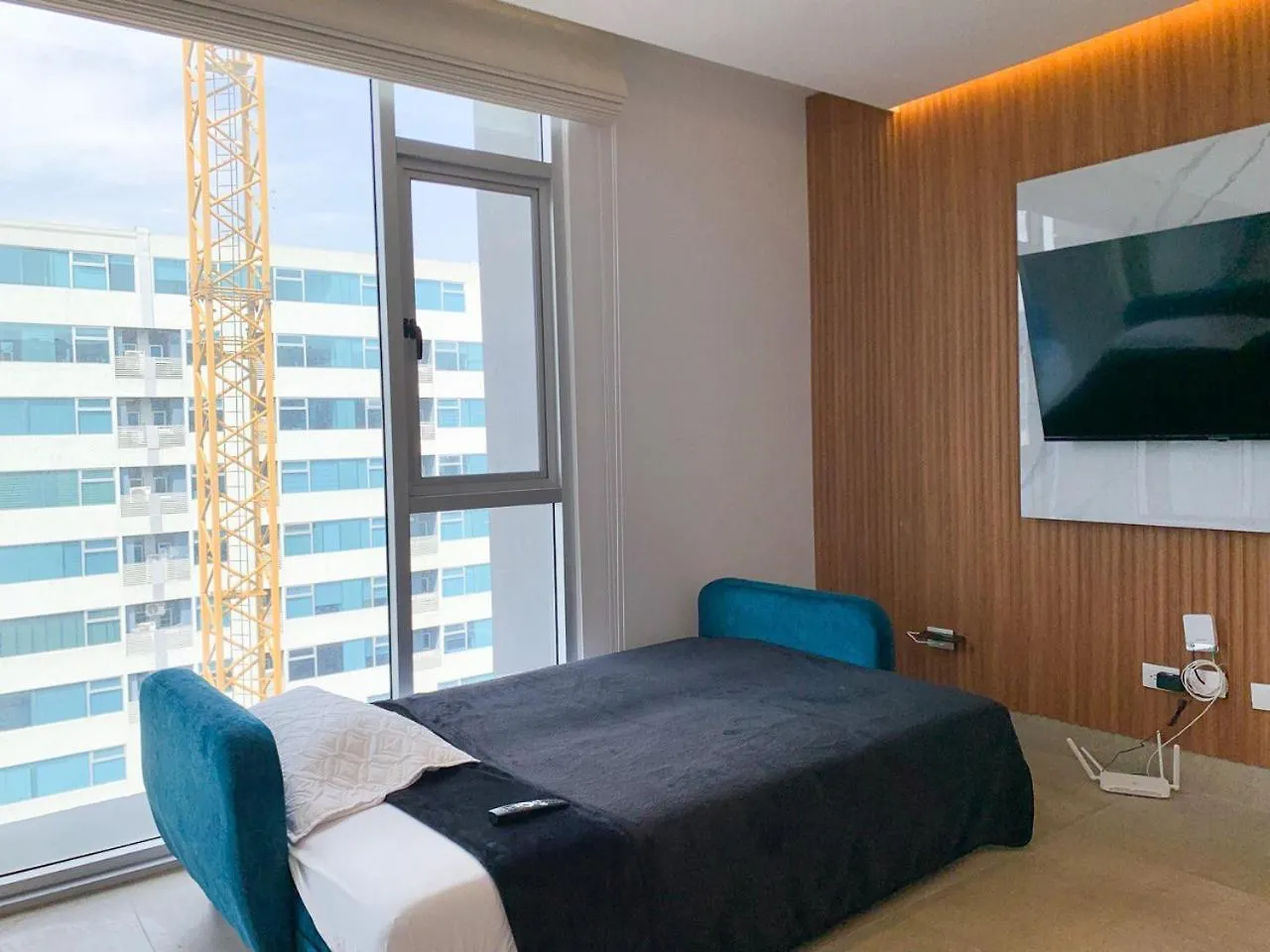 Suite De Lujo, Cerca Mall Del Sol, Parqeo Privado, Sofa Cama Guayaquil Apartment