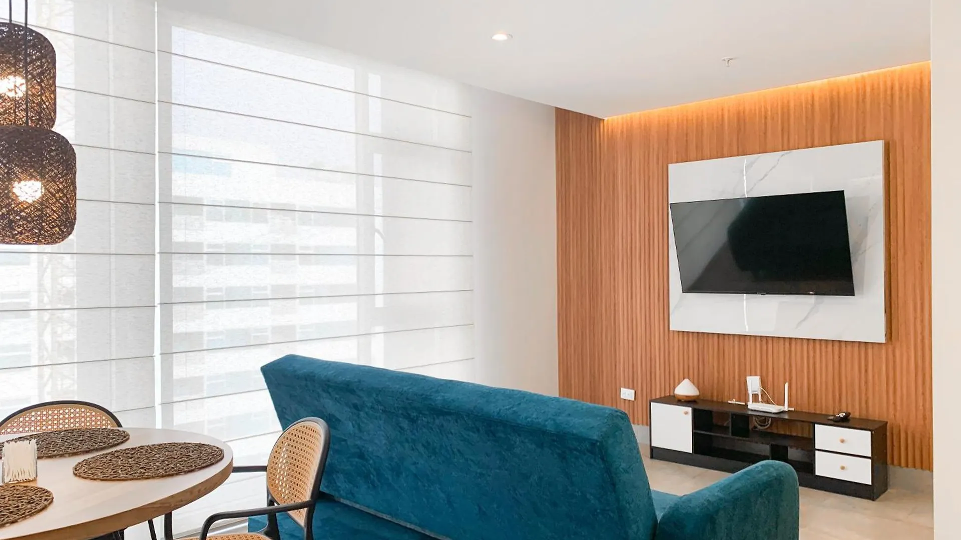 Apartment Suite De Lujo, Cerca Mall Del Sol, Parqeo Privado, Sofa Cama Guayaquil Ecuador
