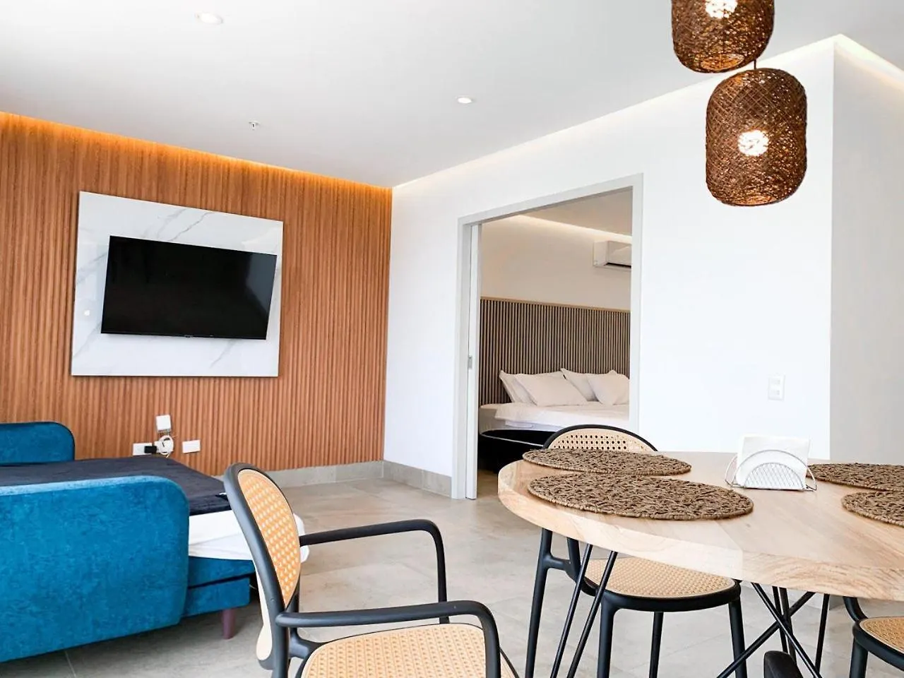 Suite De Lujo, Cerca Mall Del Sol, Parqeo Privado, Sofa Cama Guayaquil 0*,  Ecuador