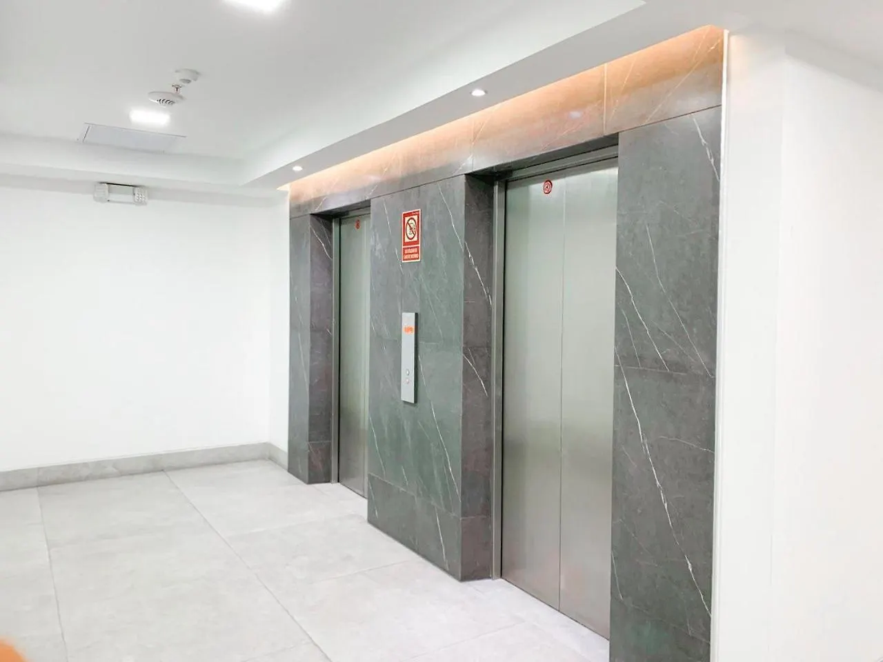 Suite De Lujo, Cerca Mall Del Sol, Parqeo Privado, Sofa Cama Guayaquil 0*,